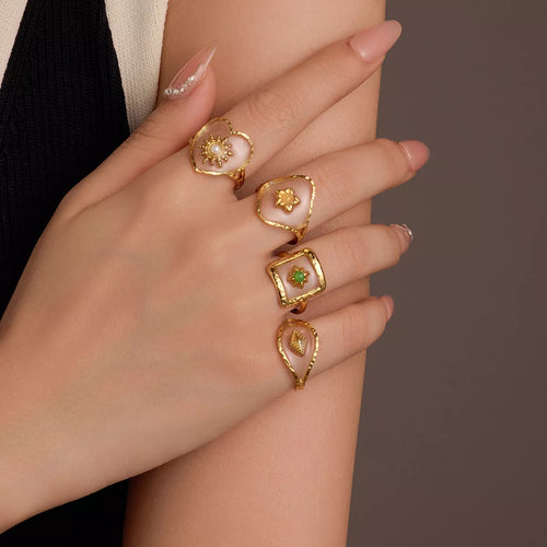 Adjustable gold open ring with resin details - Calypso Blue